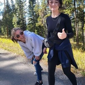 Meet your Posher, Claire